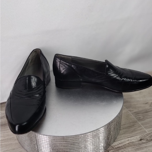Fkorshiem Black Leather Loafers size 8.5 pre owned good condition main image 11